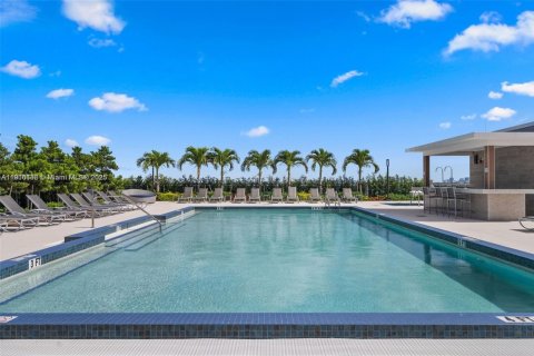 Купить кондоминиум в Норт-Бей-Виллидж, Флорида 2 спальни, 135.45м2, № 1971940 - фото 29