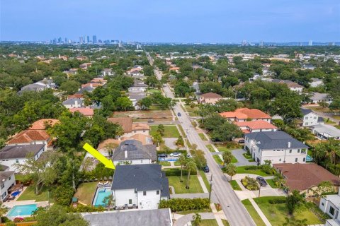 Villa ou maison à vendre à Tampa, Floride: 5 chambres, 421.03 m2 № 1755461 - photo 8