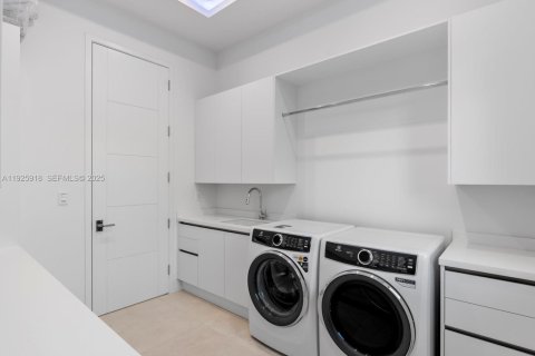 Villa ou maison à vendre à Fort Lauderdale, Floride: 5 chambres, 559.83 m2 № 1986979 - photo 20