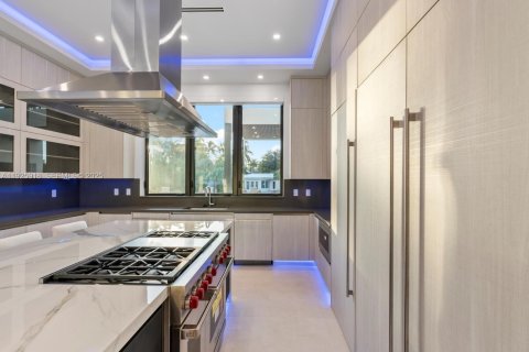 Villa ou maison à vendre à Fort Lauderdale, Floride: 5 chambres, 559.83 m2 № 1986979 - photo 18