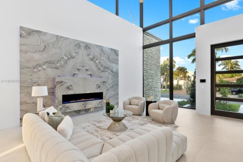 Villa ou maison à vendre à Fort Lauderdale, Floride: 5 chambres, 559.83 m2 № 1986979 - photo 7