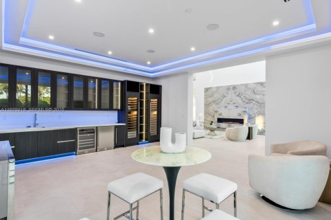 Villa ou maison à vendre à Fort Lauderdale, Floride: 5 chambres, 559.83 m2 № 1986979 - photo 12