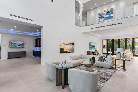 Villa ou maison à vendre à Fort Lauderdale, Floride: 5 chambres, 559.83 m2 № 1986979 - photo 10