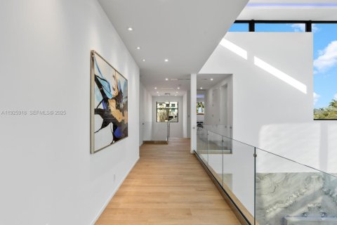 Villa ou maison à vendre à Fort Lauderdale, Floride: 5 chambres, 559.83 m2 № 1986979 - photo 28