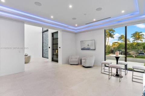 Villa ou maison à vendre à Fort Lauderdale, Floride: 5 chambres, 559.83 m2 № 1986979 - photo 13