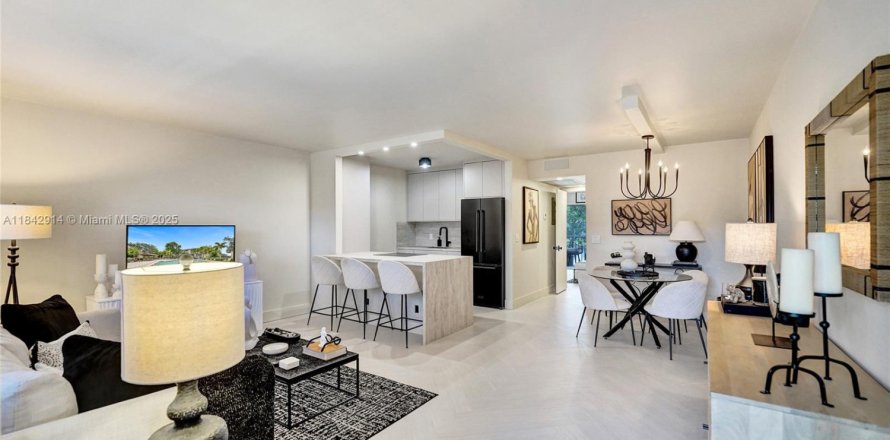 Condominio en Pembroke Pines, Florida, 1 dormitorio  № 1957762