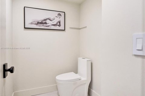 Condominio en venta en Pembroke Pines, Florida, 1 dormitorio, 75.34 m2 № 1957762 - foto 20