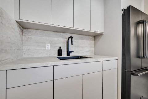 Condominio en venta en Pembroke Pines, Florida, 1 dormitorio, 75.34 m2 № 1957762 - foto 25