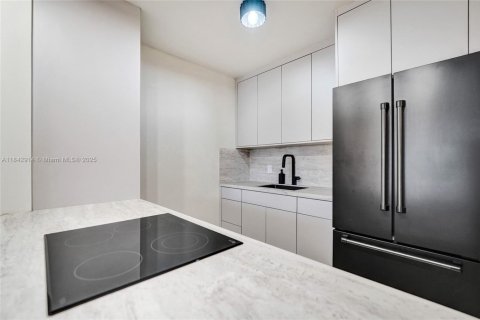 Condominio en venta en Pembroke Pines, Florida, 1 dormitorio, 75.34 m2 № 1957762 - foto 28