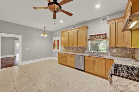 Villa ou maison à vendre à Umatilla, Floride: 7 chambres, 294.04 m2 № 1845000 - photo 26