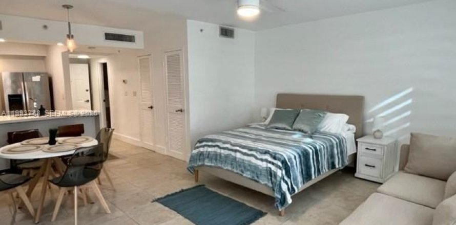 Estudio en el Condominio en Hollywood, Florida № 2055484