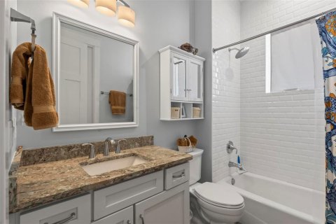 House in Palm Coast, Florida 3 bedrooms, 201.78 sq.m. № 1036330 - photo 29