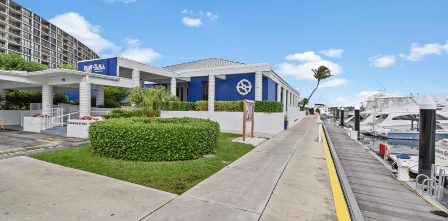 Condo in North Palm Beach, Florida, 2 bedrooms № 1168590