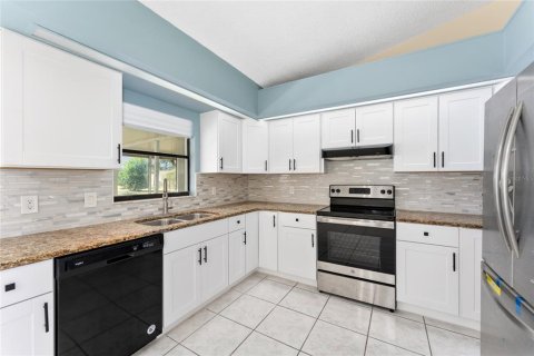 Casa en alquiler en Deltona, Florida, 4 dormitorios, 133.97 m2 № 1903327 - foto 8