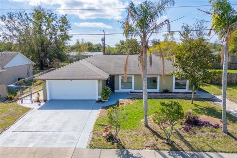 Casa en alquiler en Deltona, Florida, 4 dormitorios, 133.97 m2 № 1903327 - foto 2