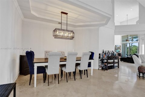 Villa ou maison à vendre à Davie, Floride: 5 chambres, 348.57 m2 № 2047463 - photo 16