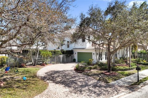 Villa ou maison à vendre à Davie, Floride: 5 chambres, 348.57 m2 № 2047463 - photo 2