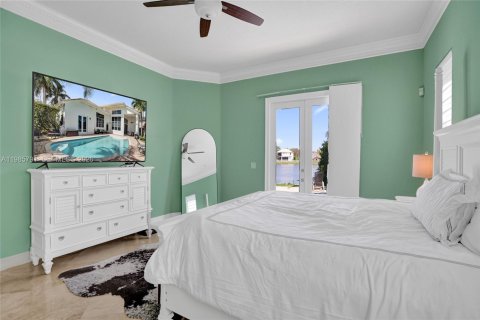 Villa ou maison à vendre à Davie, Floride: 5 chambres, 348.57 m2 № 2047463 - photo 8