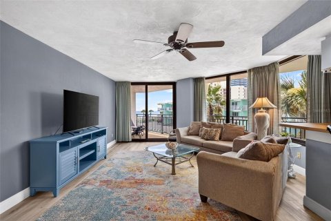 Copropriété à vendre à Daytona Beach Shores, Floride: 2 chambres, 145.02 m2 № 2414979 - photo 9