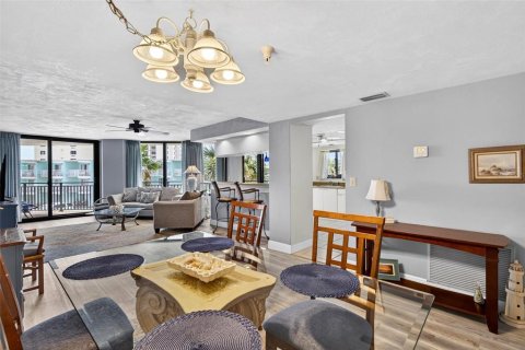 Copropriété à vendre à Daytona Beach Shores, Floride: 2 chambres, 145.02 m2 № 2414979 - photo 6