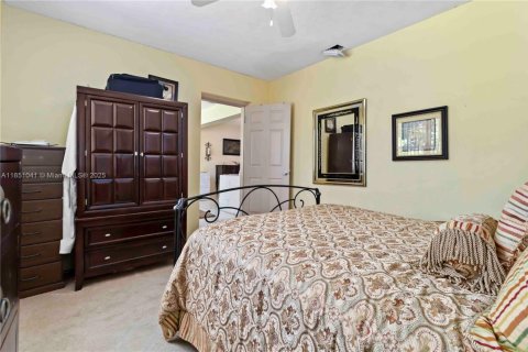 Casa en venta en North Miami Beach, Florida, 4 dormitorios, 193.61 m2 № 1855271 - foto 10