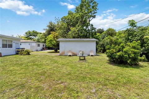 Casa en venta en North Miami Beach, Florida, 4 dormitorios, 193.61 m2 № 1855271 - foto 25
