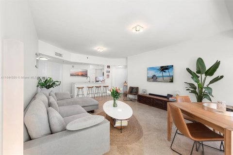 Condo in Miami Beach, Florida, 3 bedrooms  № 1841214 - photo 5