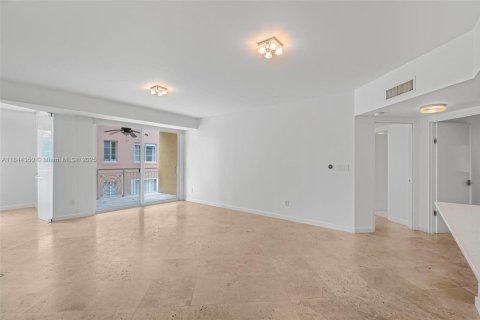 Condo in Miami Beach, Florida, 3 bedrooms  № 1841214 - photo 6