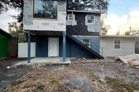 Propiedad comercial en Clearwater, Florida 4 dormitorios, 89.19 m2 № 2143070