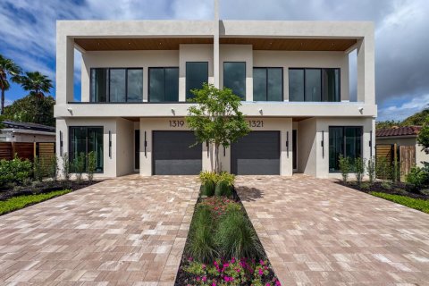 Townhouse in Fort Lauderdale, Florida 4 bedrooms, 218.41 sq.m. № 2194853