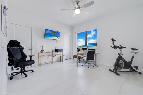 Купить виллу или дом в Майами, Флорида 4 спальни, 237.46м2, № 2019121 - фото 21
