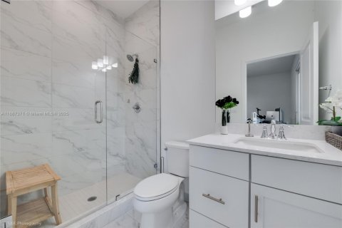 Купить виллу или дом в Майами, Флорида 4 спальни, 237.46м2, № 2019121 - фото 17