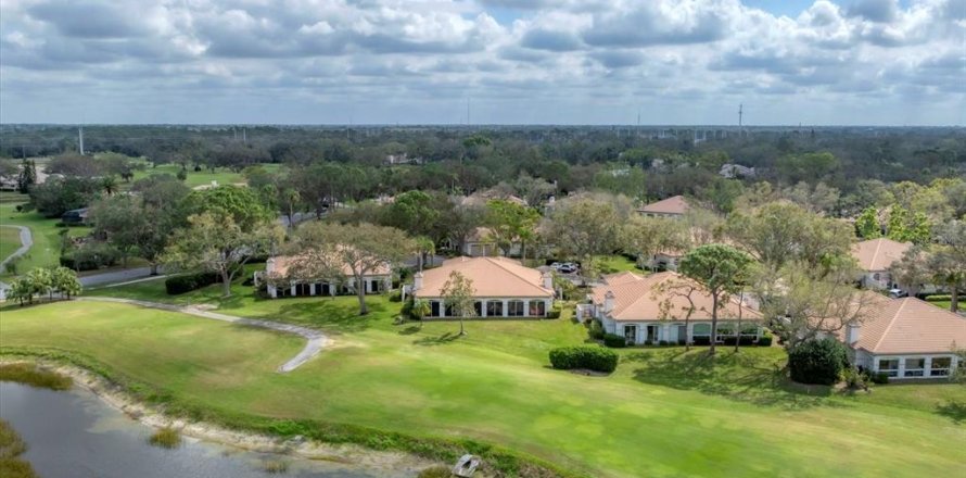 House in Sarasota, Florida 2 bedrooms, 179.12 sq.m. № 1532303