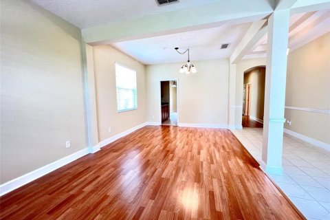 House in Orlando, Florida 4 bedrooms, 257.06 sq.m. № 2227599 - photo 10