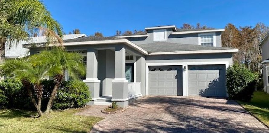 House in Orlando, Florida 4 bedrooms, 257.06 sq.m. № 2227599