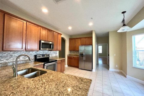 House in Orlando, Florida 4 bedrooms, 257.06 sq.m. № 2227599 - photo 6
