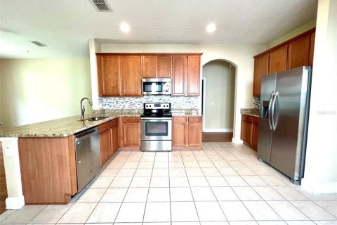House in Orlando, Florida 4 bedrooms, 257.06 sq.m. № 2227599 - photo 2