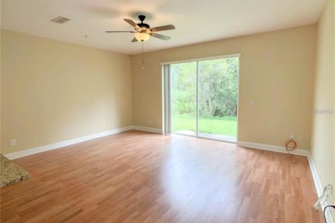 House in Orlando, Florida 4 bedrooms, 257.06 sq.m. № 2227599 - photo 11