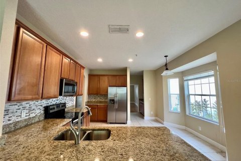 House in Orlando, Florida 4 bedrooms, 257.06 sq.m. № 2227599 - photo 5