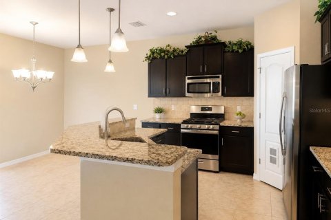 Casa en venta en Apollo Beach, Florida, 3 dormitorios, 145.76 m2 № 2259131 - foto 2