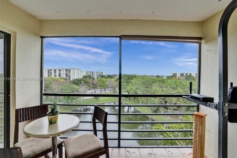 Снять в аренду кондоминиум в Помпано-Бич, Флорида 1 спальня, 75.25м2, № 2003549 - фото 8