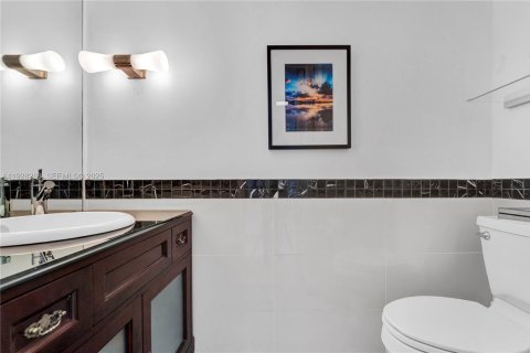 Copropriété à vendre à Hallandale Beach, Floride: 1 chambre, 78.97 m2 № 1986905 - photo 11