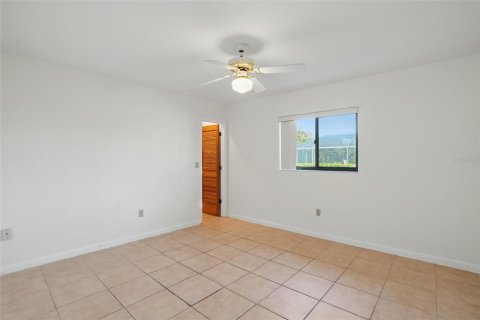 House in Cape Coral, Florida 3 bedrooms, 182.92 sq.m. № 1786199 - photo 19
