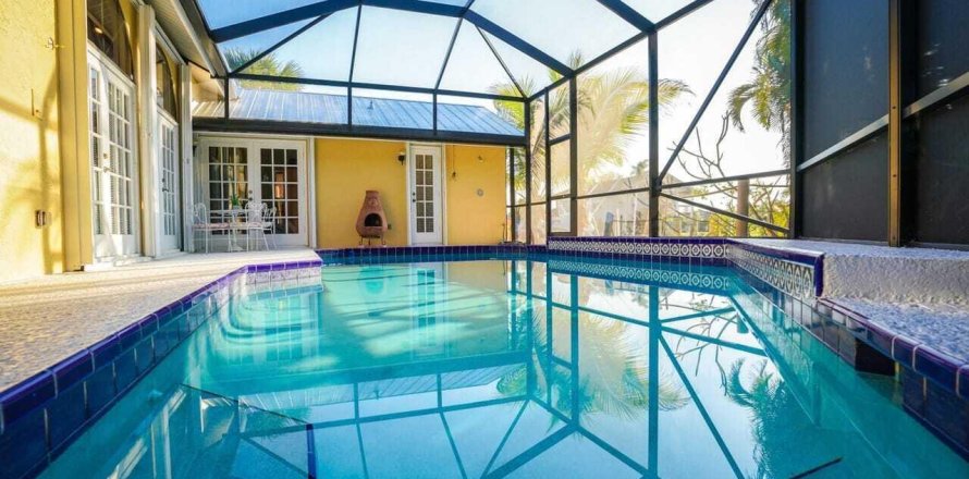 Villa ou maison à Hutchinson Island South, Floride 3 chambres, 221.01 m2 № 1061039