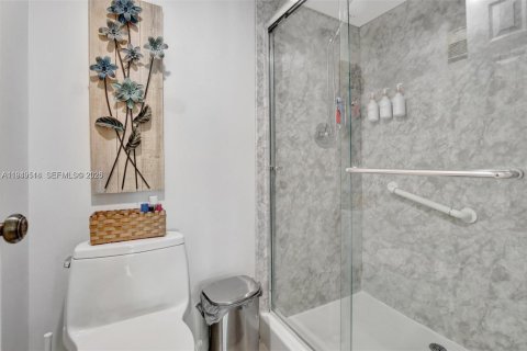 Condominio en venta en Davie, Florida, 2 dormitorios, 128.67 m2 № 2006786 - foto 25