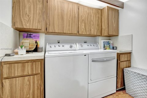 Condominio en venta en Davie, Florida, 2 dormitorios, 128.67 m2 № 2006786 - foto 30