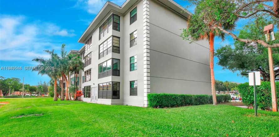 Condominio en Davie, Florida, 2 dormitorios  № 2006786