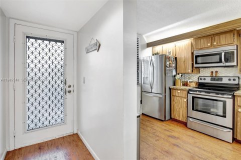 Condominio en venta en Davie, Florida, 2 dormitorios, 128.67 m2 № 2006786 - foto 2