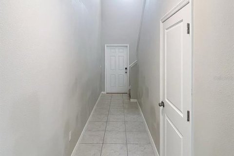 House in Tampa, Florida 4 bedrooms, 177.81 sq.m. № 1735465 - photo 9