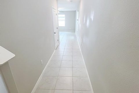 House in Tampa, Florida 4 bedrooms, 177.81 sq.m. № 1735465 - photo 8